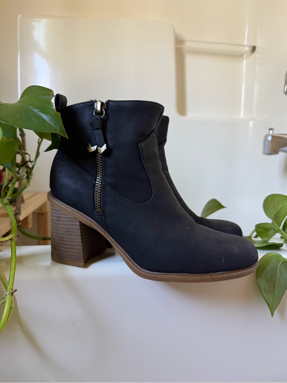 Dr.Scholls Women’s Black Heeled Ankle Boots size 9-9.5